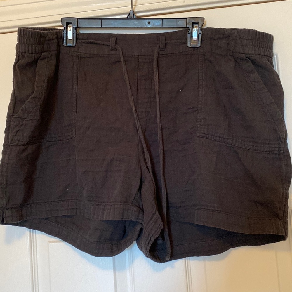 Old Navy Black Cargo Shorts XXL